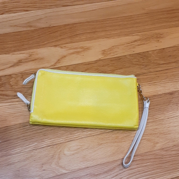 Coach Pebbled Leather Double Zip Wallet in Colorblock Yellow OS Coach - Picture 2 of 3